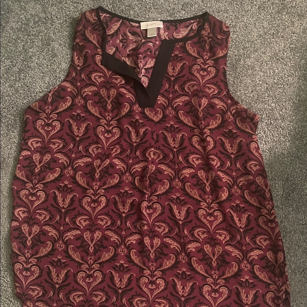 LOFT Sleeveless Top with Burgundy and Black Pattern